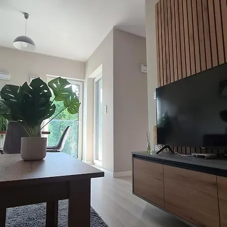 شقة Mostowa 23 Bruno Apartment, Self Check-in 24h, Free Parking, Air-conditioning *