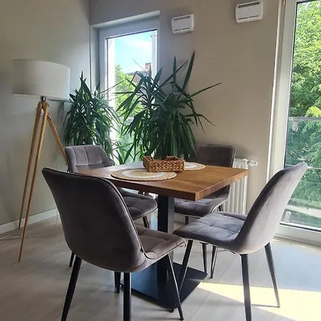 Appartamento Mostowa 23 Bruno Apartment, Self Check-in 24h, Free Parking, Air-conditioning