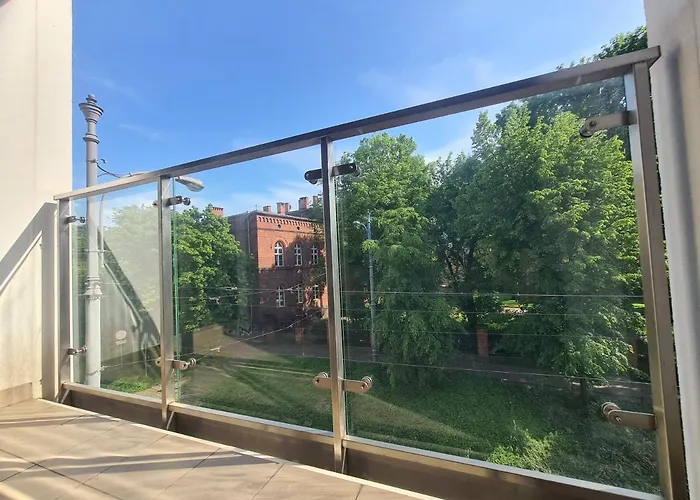 Mostowa 23 Bruno Apartment, Self Check-in 24h, Free Parking, Air-conditioning Apartment Poznan